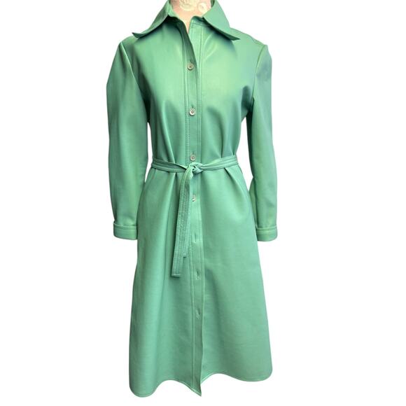 Sakowitz Vintage Trench Coat Jacket Sea Foam Green Vinyl Size 10 Belted Dagger - Picture 1 of 12